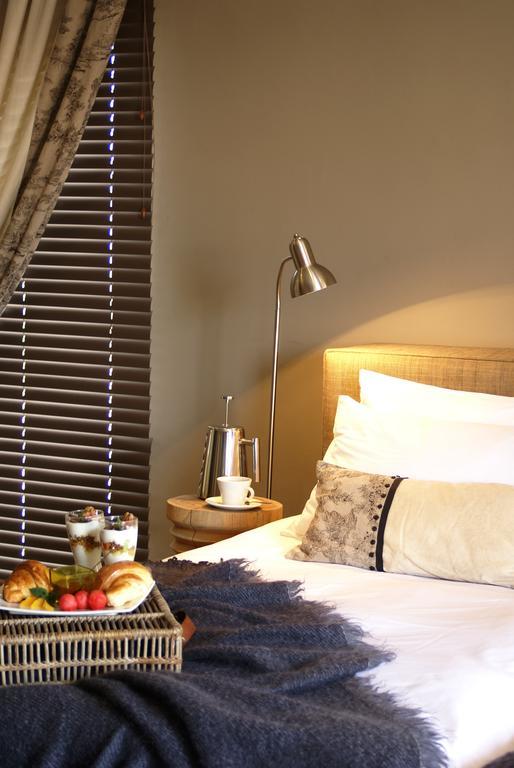 The Village Courtyard Suites & Executive Apartment วินด์ฮุก ภายนอก รูปภาพ