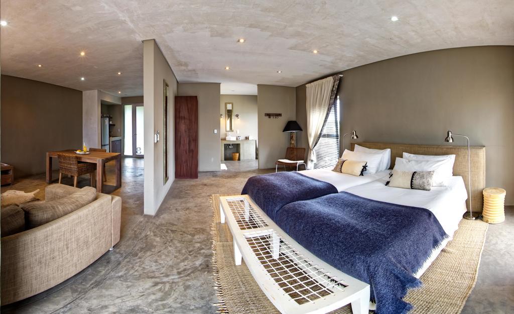 The Village Courtyard Suites & Executive Apartment วินด์ฮุก ภายนอก รูปภาพ